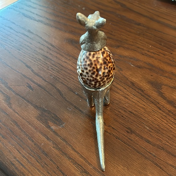 Silver Plated Kangaroo Figurine with Shell Body - Picture 2 of 5